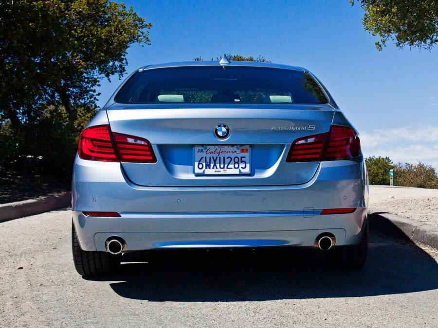  BMW ActiveHybrid 5 2012 года  (US) (фото 132 из 135)